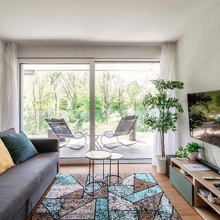 Linda Terrace By Quokka 360 - Modern One-Bedroom Flat With Sun Terrace Locarno Bagian luar foto